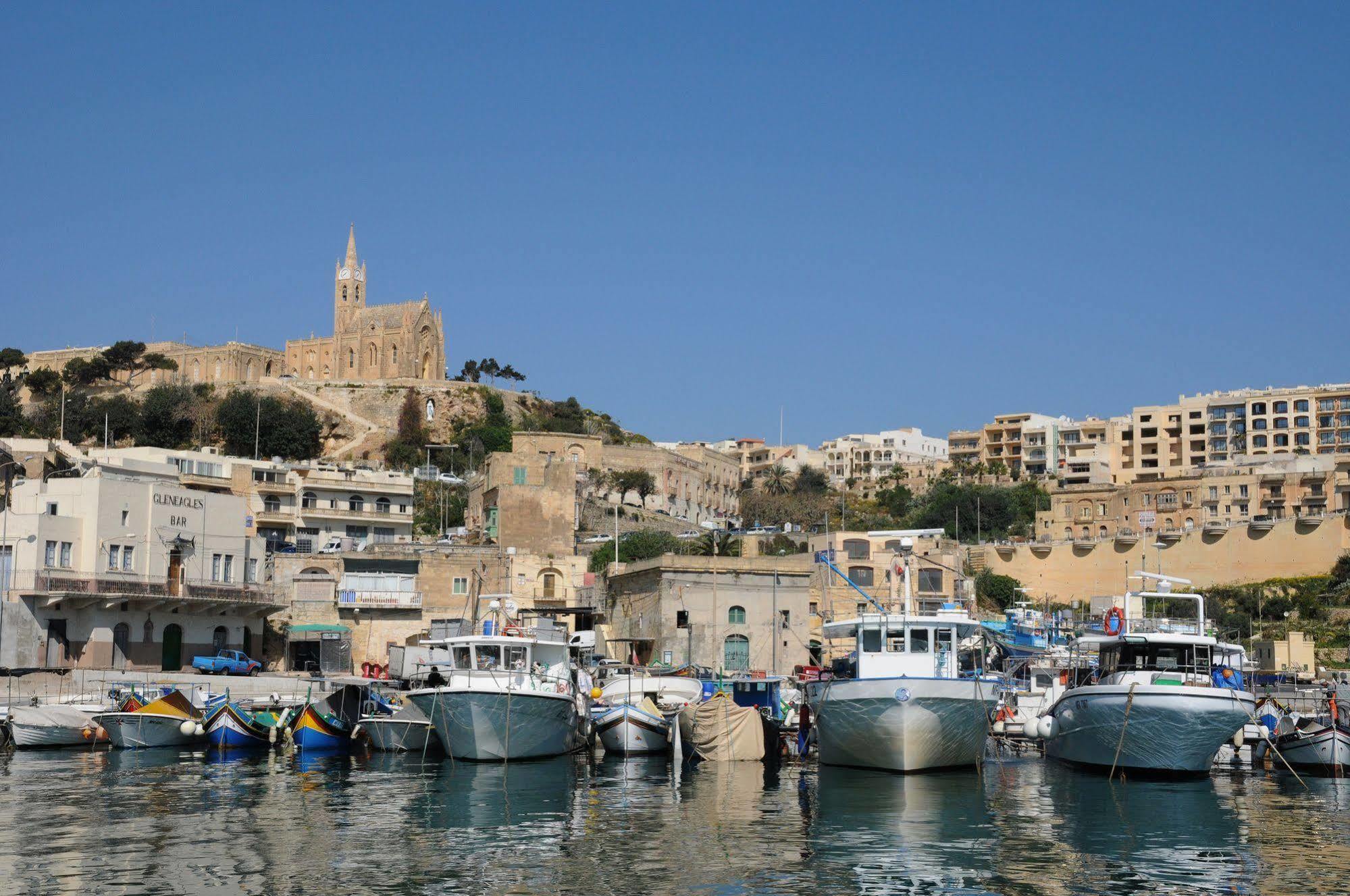 Grand Hotel Gozo Għajnsielem Екстериор снимка